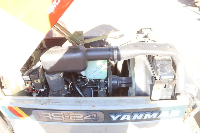 جرار زراعي Yanmar RS-24