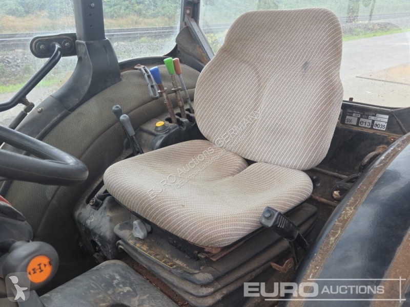 Сільськогосподарський трактор New Holland TCE55