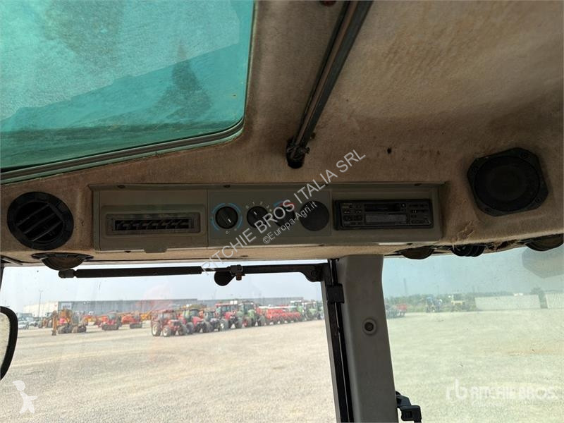 Сільськогосподарський трактор Massey Ferguson 4345