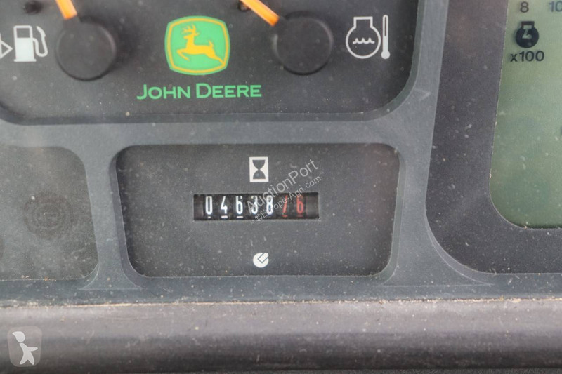 Tractor agrícola John Deere 5615 V