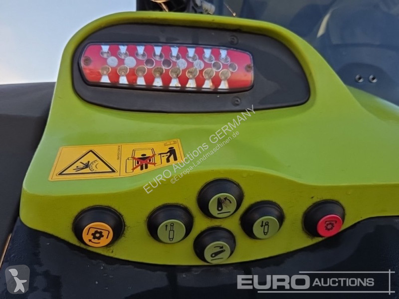 Tracteur agricole Claas Axion 810 CMATIC