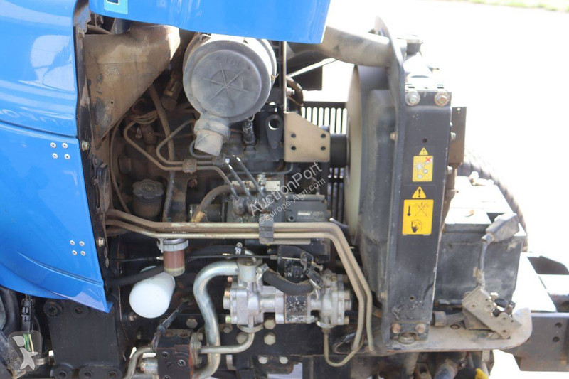 Tracteur agricole New Holland Boomer 2030