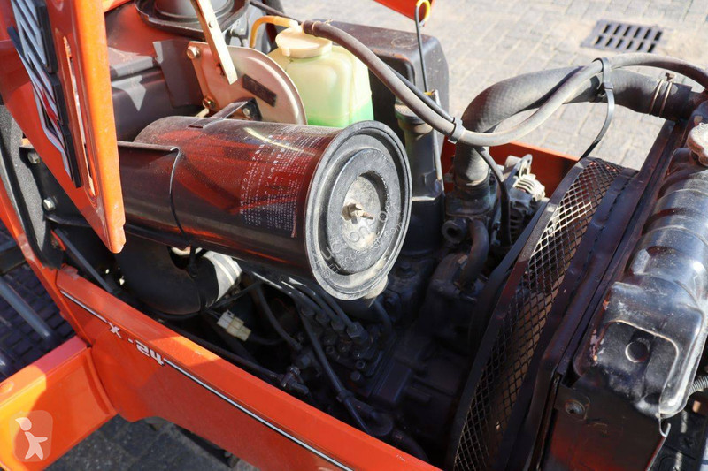 Tracteur agricole Kubota Saturn X-24