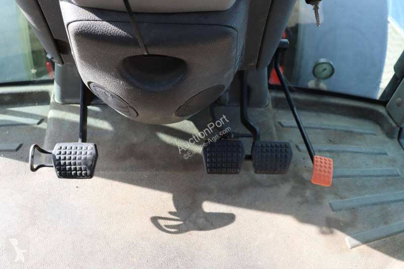 Zemědělský traktor Claas Arion 620