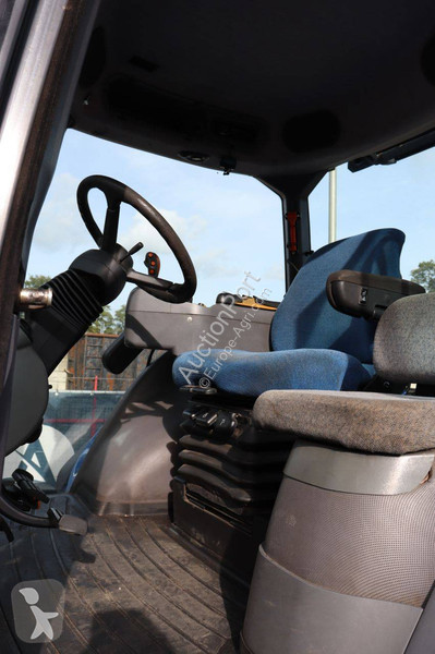 Zemědělský traktor New Holland T8020
