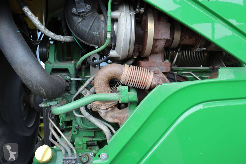 Zemědělský traktor John Deere 6190R