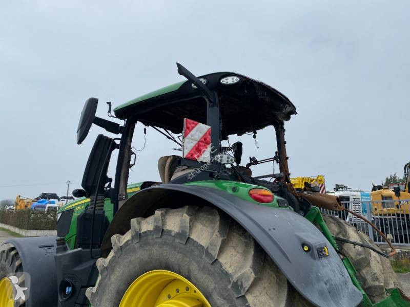 Tractor John Deere 6250 R / AutoPower endommagé