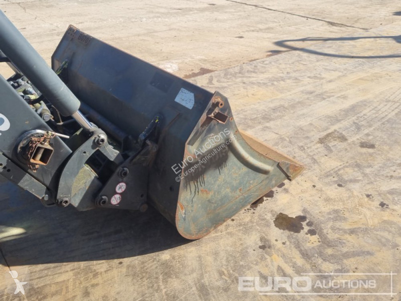 Tracteur agricole  CX85