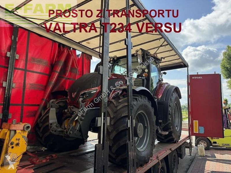 Valtra  t234 versu smarttouch tractor