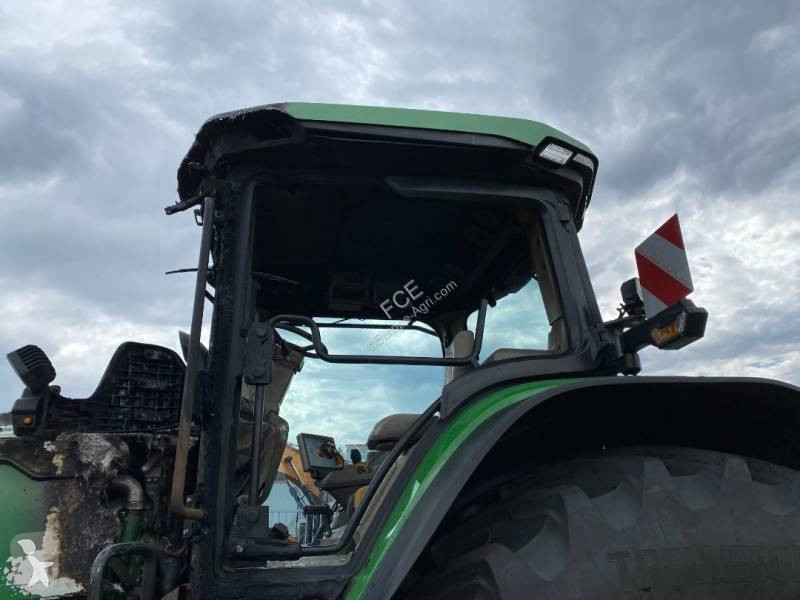 Lantbrukstraktor John Deere 7R330...