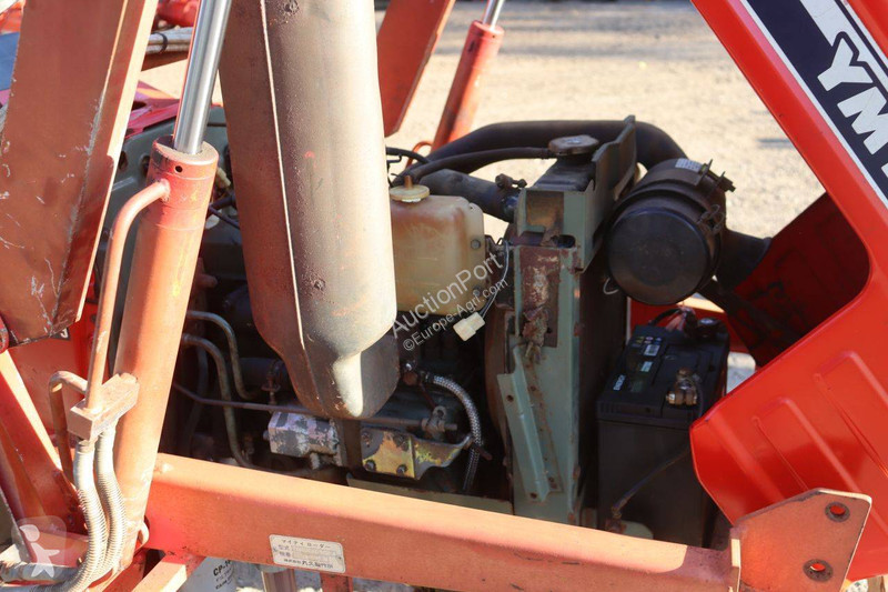 جرار زراعي Yanmar YM1802D