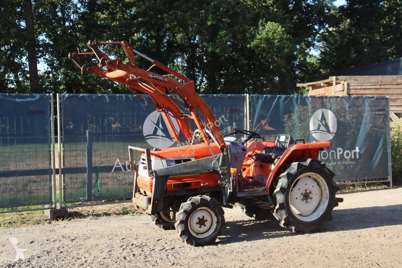 جرار زراعي Kubota GL-23