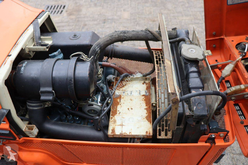 Сільськогосподарський трактор Kubota B1-14 Bulltra