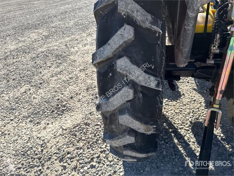 Сільськогосподарський трактор  TT604 4WD...