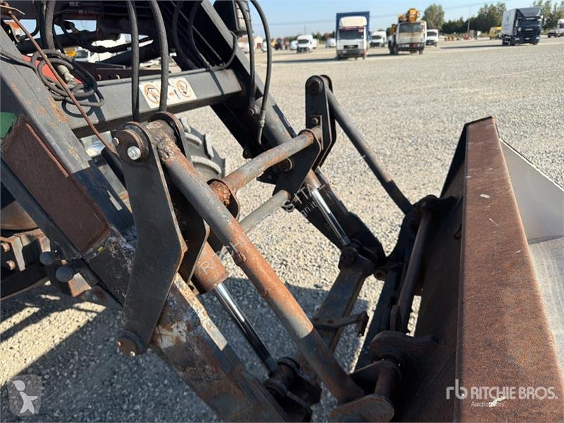 Tractor New Holland L75 4WD Tractor