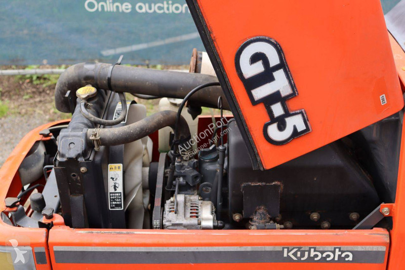 Kubota GT-5 tractor