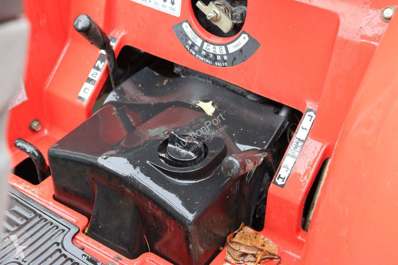 Mitsubishi MT15D tractor