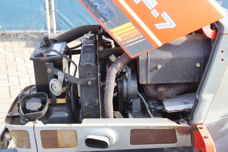 Tractor agrícola Yanmar F-7