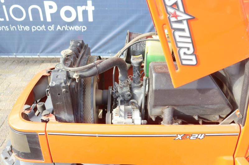 Tractor Kubota Saturn X-24