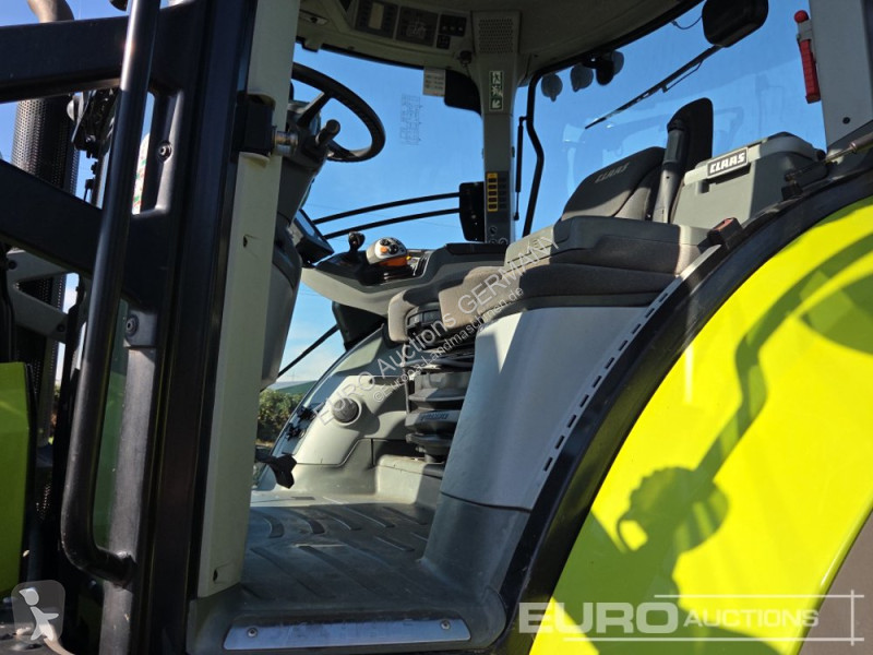 Tracteur agricole Claas Axion 830 CMATIC