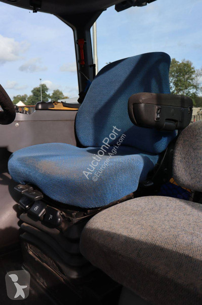Zemědělský traktor New Holland T8020