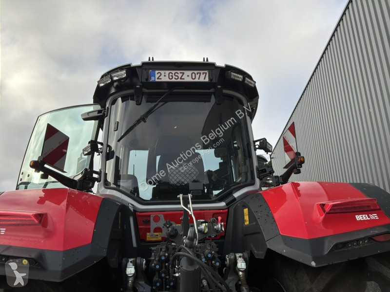 Zemědělský traktor Massey Ferguson 9S.425...