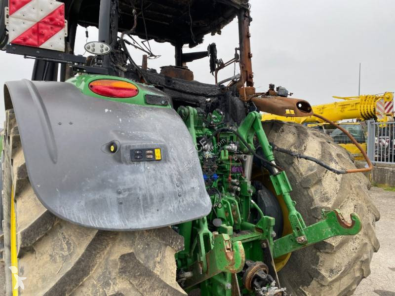Tractor John Deere 6250 R / AutoPower endommagé