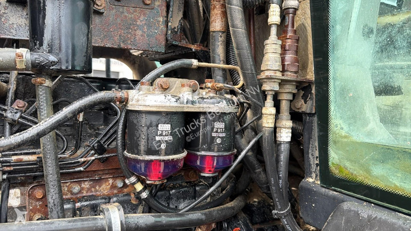 Lantbrukstraktor Massey Ferguson 8220 POWER...