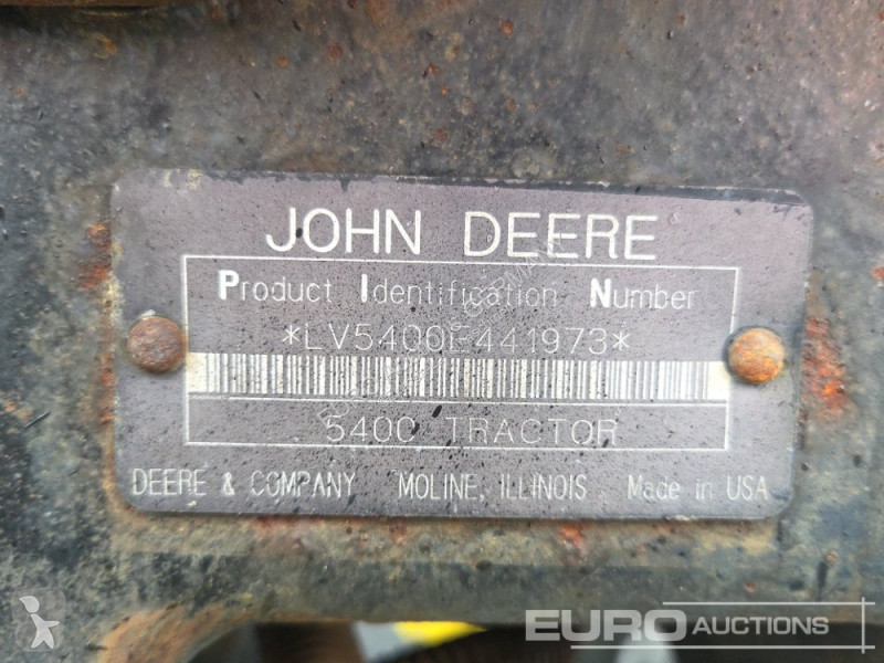Сільськогосподарський трактор John Deere 5400
