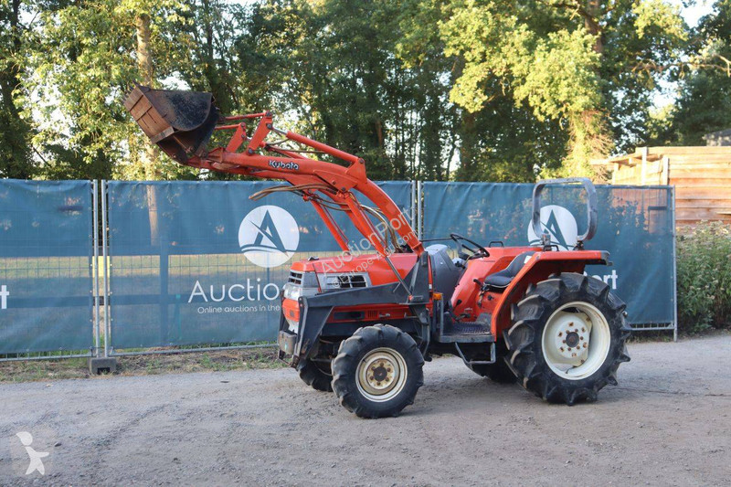 جرار زراعي Kubota GL-29