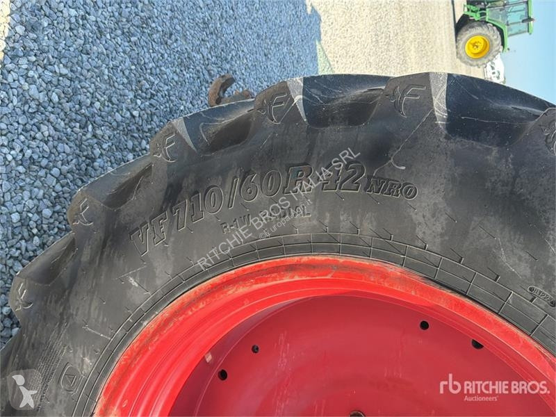 Сільськогосподарський трактор Fendt 724 Vario...