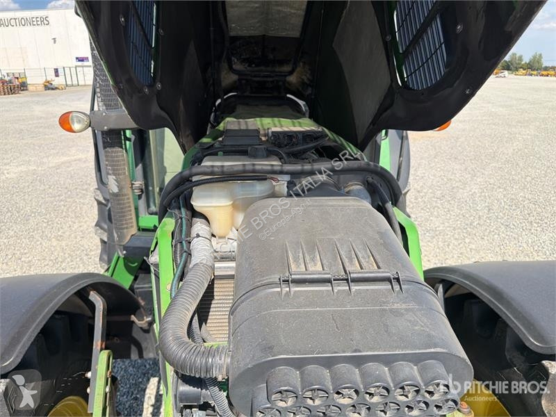 Tractor John Deere 6930 4WD Tractor