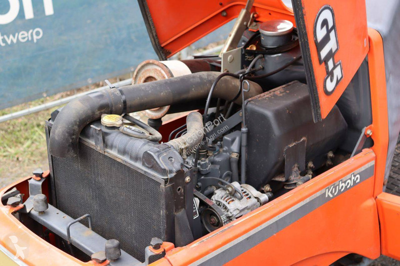 Kubota GT-5 tractor