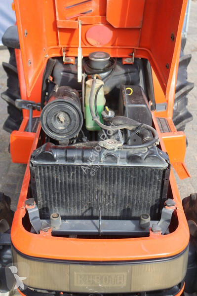 Tractor Kubota Saturn X-24
