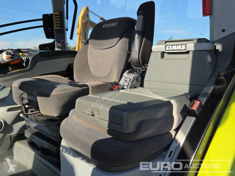 Tracteur agricole Claas Axion 830 CMATIC