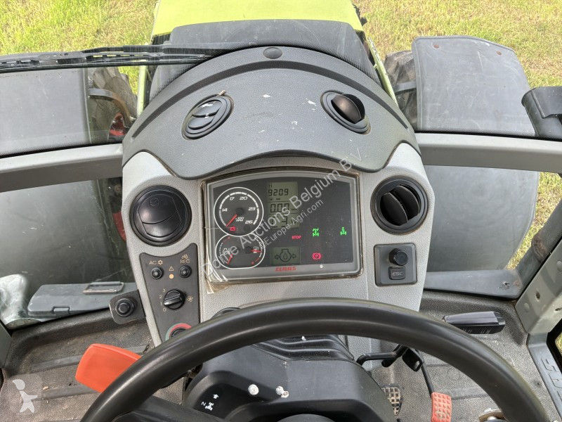 Tracteur agricole Claas Arion 640 Cis