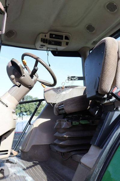 Zemědělský traktor John Deere 6170 R