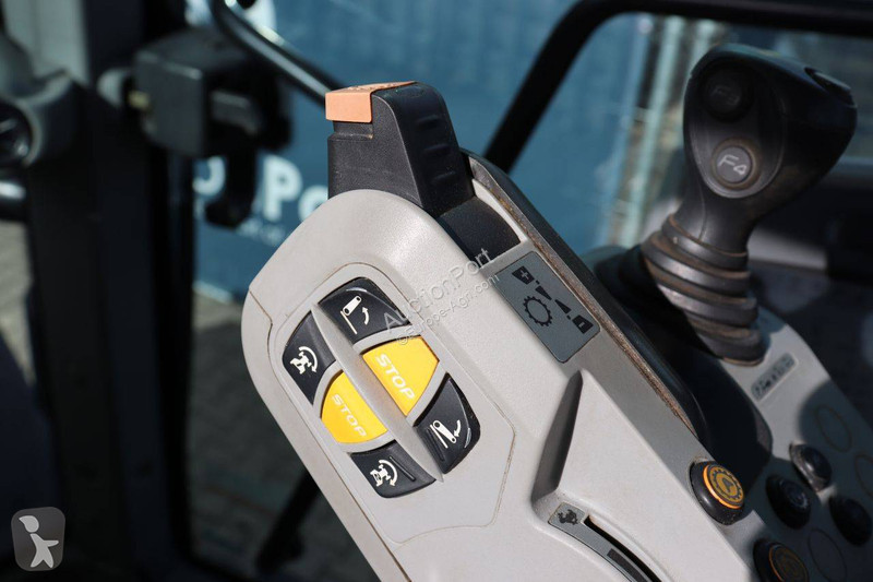 Zemědělský traktor Claas Arion 620