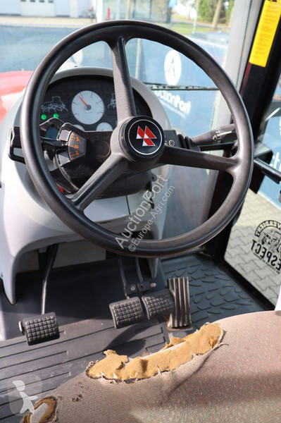 Zemědělský traktor Massey Ferguson 6490 Dyna-6