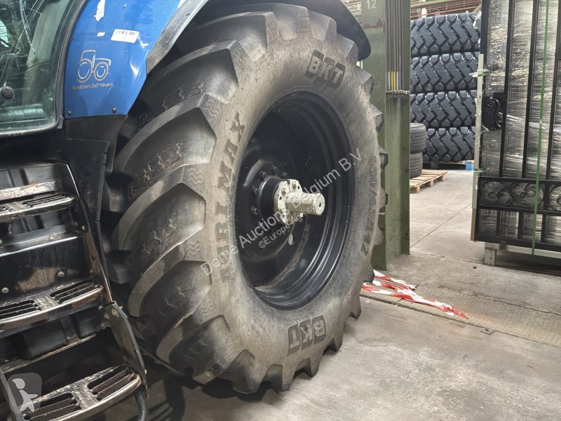 Zemědělský traktor New Holland T7.220 4WD SA