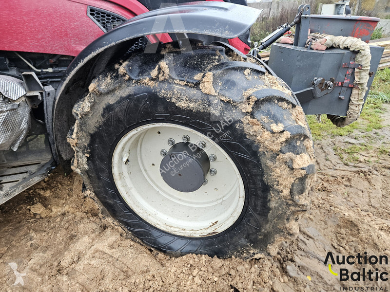 Tractor Valtra T 174 E
