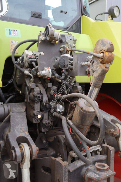 Tractor Claas Axion 850
