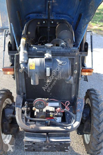 Tracteur agricole New Holland BOOMER