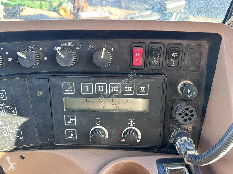 Lantbrukstraktor John Deere 8120 Powershift