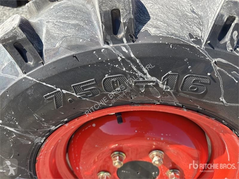Сільськогосподарський трактор  TT604 4WD...
