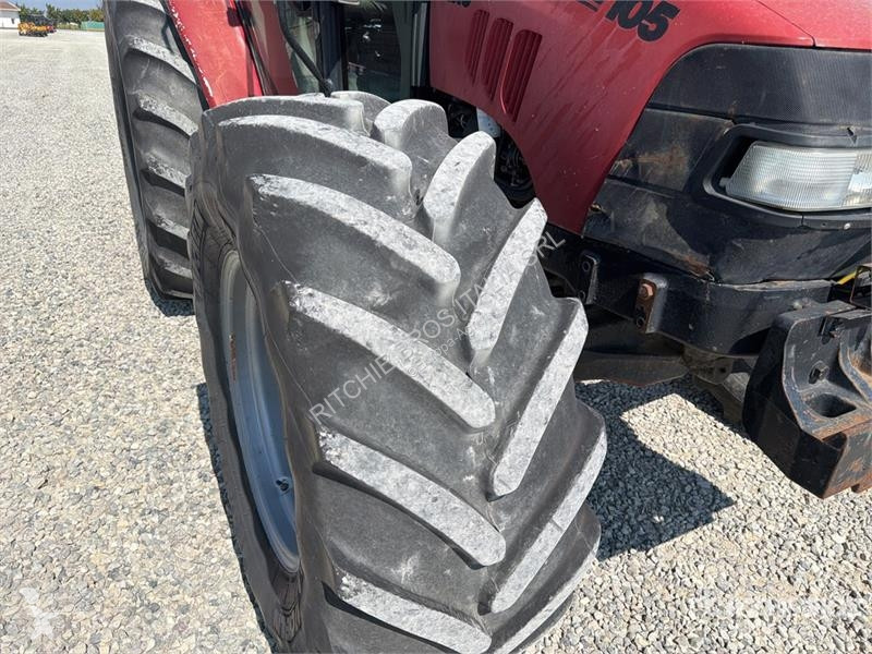 Сільськогосподарський трактор Case 105 JXU 4WD...