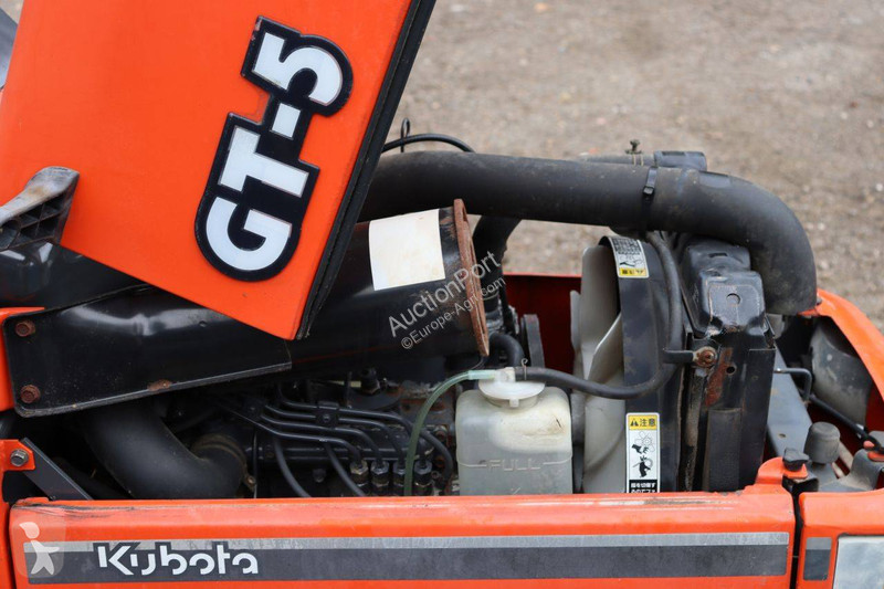 Kubota GT-5 tractor