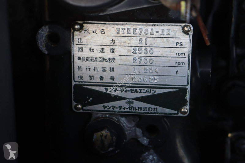 Tractor agrícola Yanmar F220D