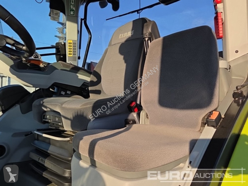 Tracteur agricole Claas Axion 810 CMATIC