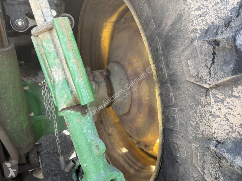 Tracteur agricole John Deere 619